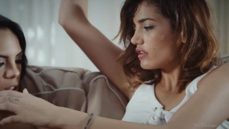 Rouquine belle comme un cur mais exclusivement lesbienne